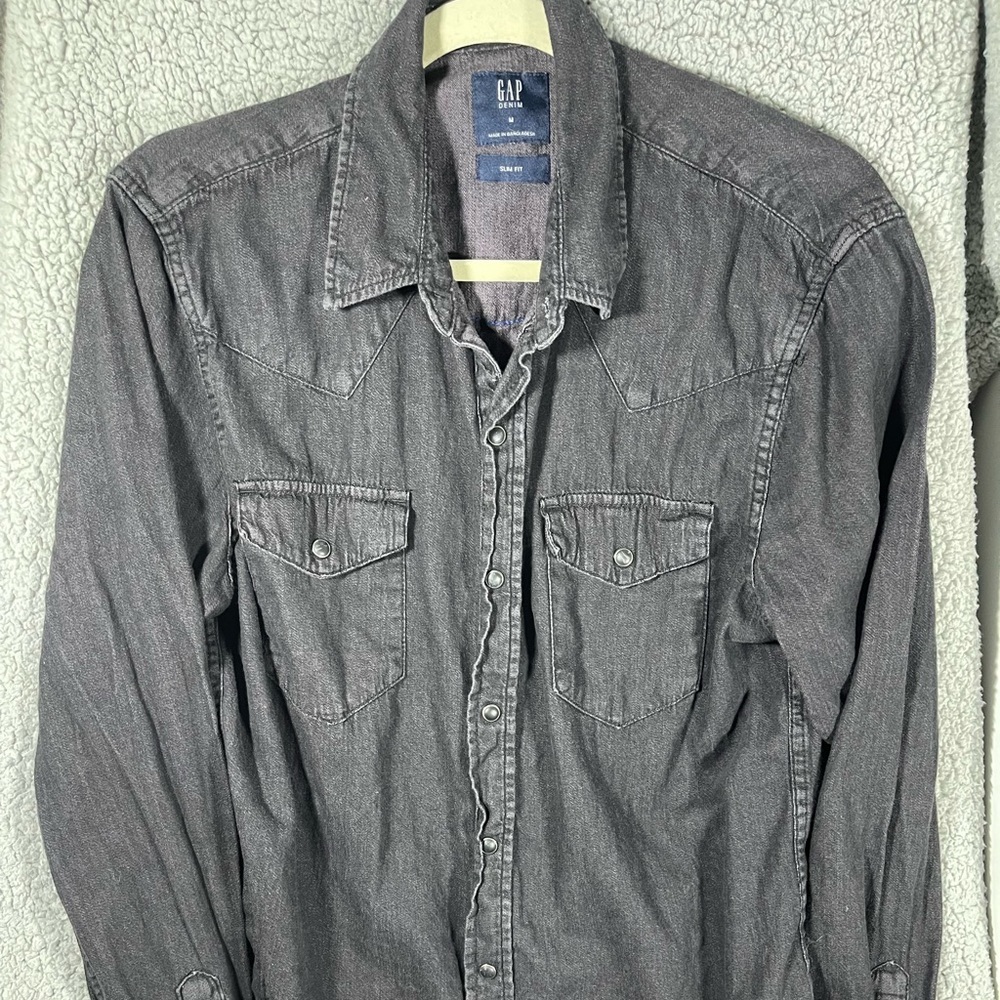 Gap denim shirt women’s size medium western pearl snap black w - Picture 3 of 11